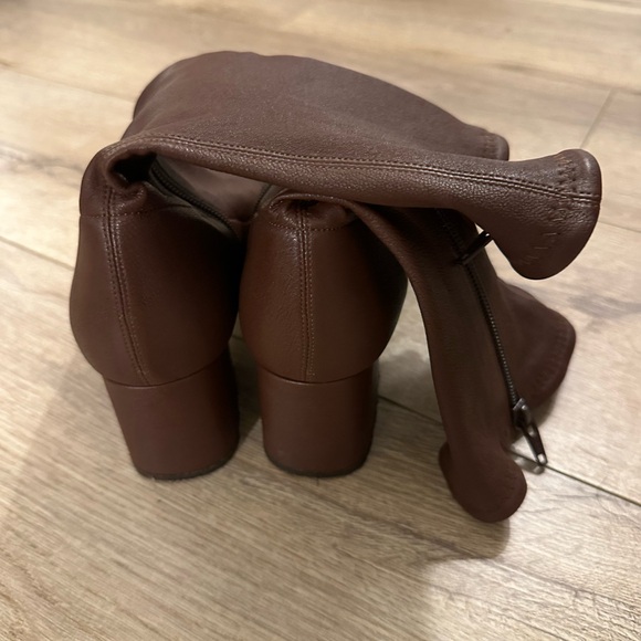 By Far Carlos 22 short leather boots brown - Picture 2 of 13